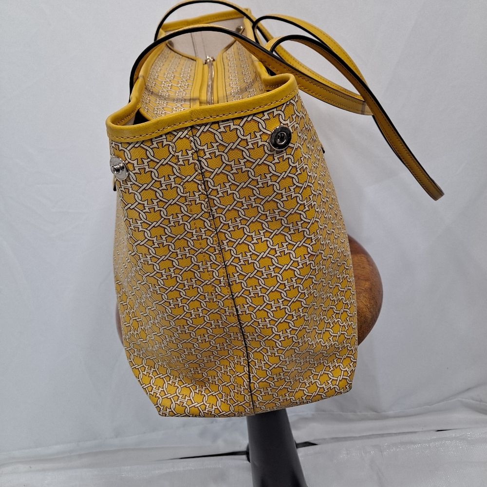 Kate Spade New York Yellow Link Tote - Picture 15 of 16